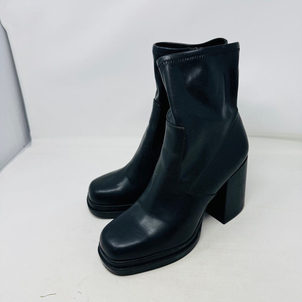 Steve Madden Black Heeled Boots - Picture 2 of 12